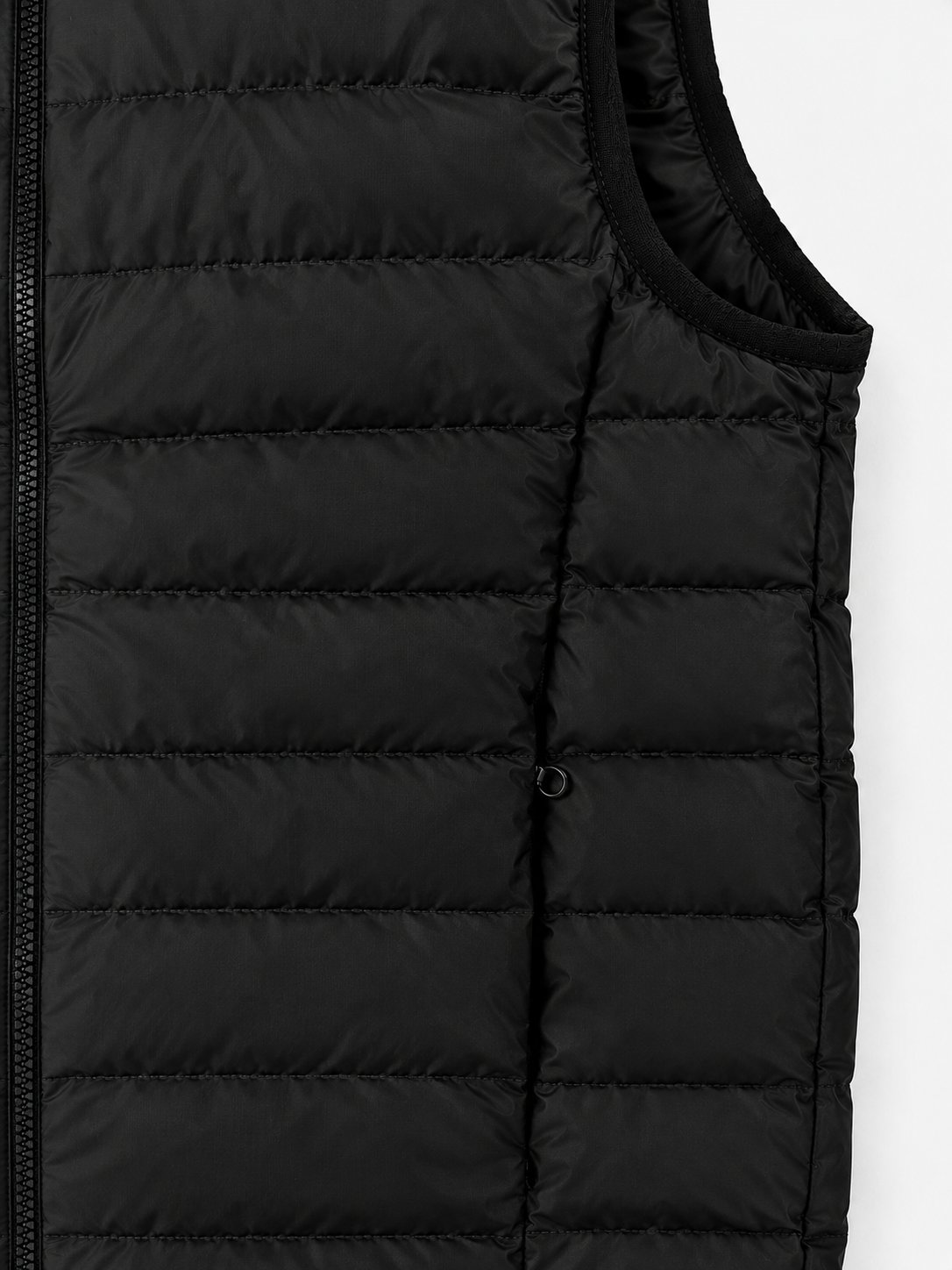 Goose Dwon Gilet - Pocket Closeup